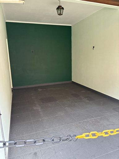 GARAGEM PRIVATIVA COBERTA