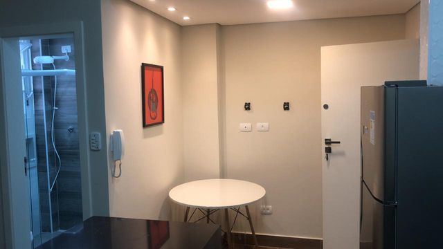 Espaço para Refeições com Mesa