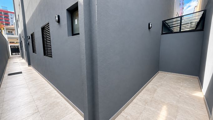 Casa Sobreposta Térrea no Embaré com Quintal
