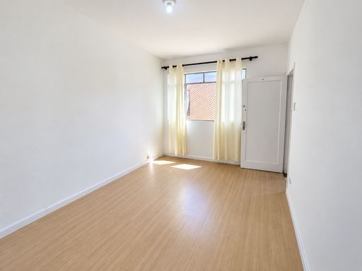 Apartamento Edifício Santa Terezinha na Vila Belmiro com 56m²