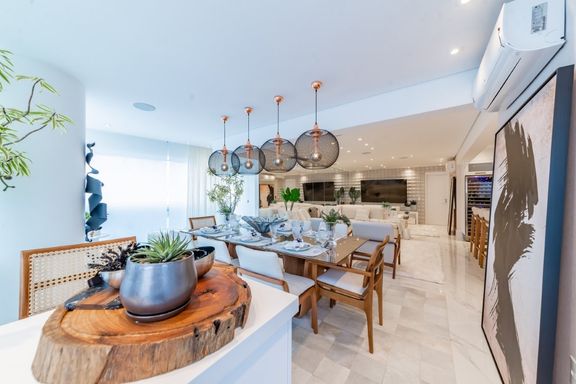 Sala de Jantar Integrada com Churrasqueira  e Varanda Gourmet