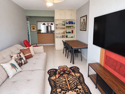 Apartamento Edifício Brumas com 3 quartos