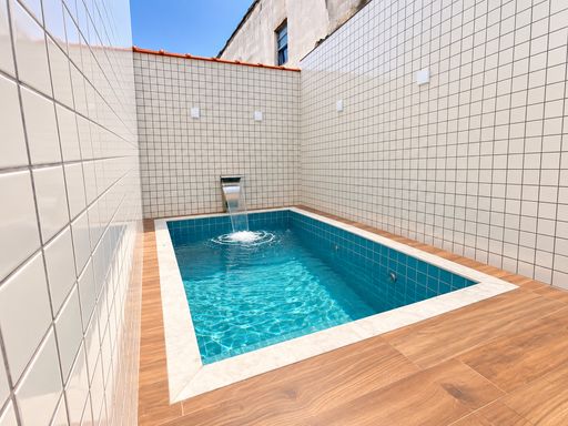 sobreposta térrea com piscina