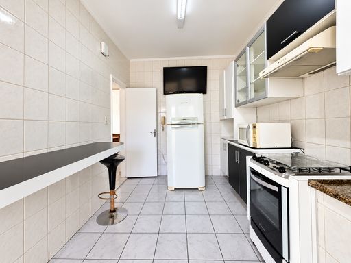 Cozinha com armários