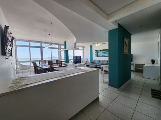 Sala de Jantar e Estar