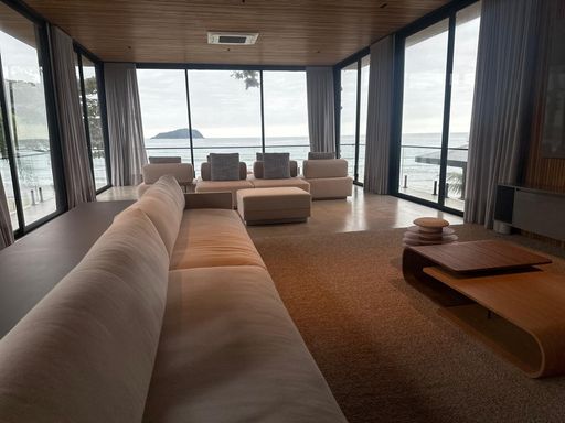 Sala de Estar Clara e Arejada