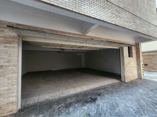 Box de Garagem privativo com 57,50m²