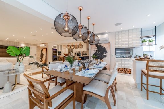 Sala de Jantar Integrada com Churrasqueira  e Varanda Gourmet