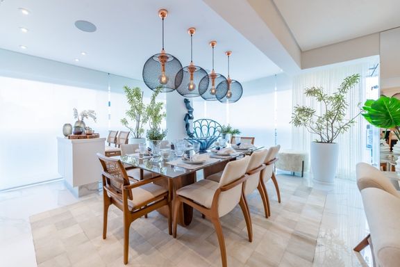 Sala de Jantar Integrada com Churrasqueira  e Varanda Gourmet