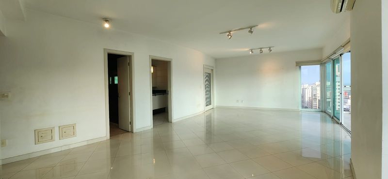 Entrada Principal Privativa