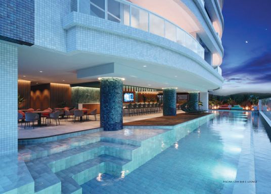 Piscina Com Bar e Lounge