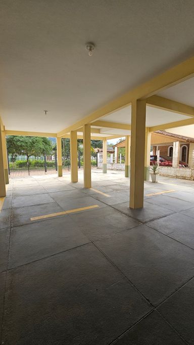 Vaga de garagem coberta