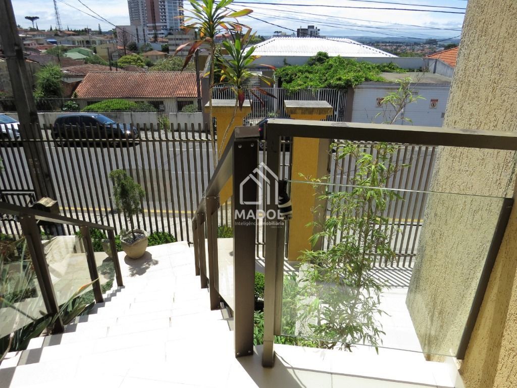 Casa à venda em Centro, Ponta Grossa — Portal Chave Fácil