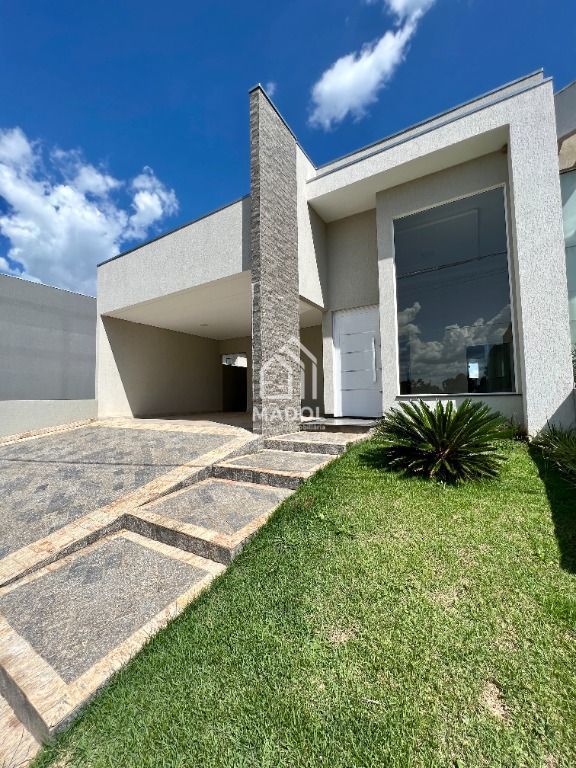 Casa à venda em Uvaranas, Ponta Grossa — Portal Chave Fácil