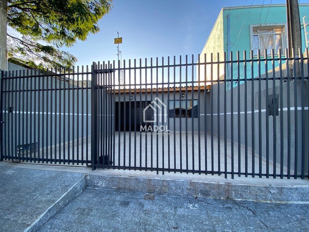 Casa à venda em Uvaranas, Ponta Grossa — Portal Chave Fácil