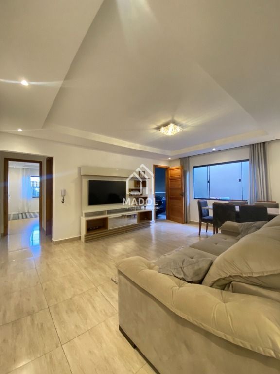 Casa à venda em Uvaranas, Ponta Grossa — Portal Chave Fácil
