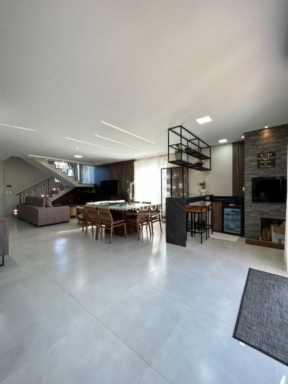 Casa à venda em Jardim Carvalho, Ponta Grossa — Portal Chave Fácil