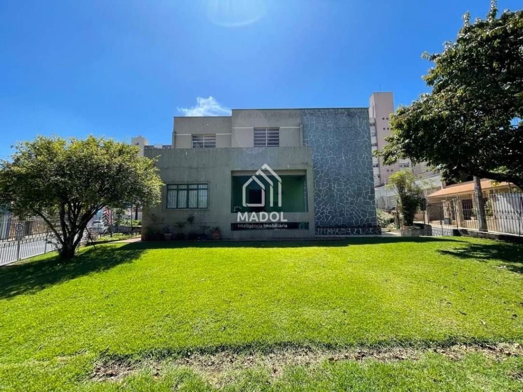 Casa à venda em Centro, Ponta Grossa — Portal Chave Fácil
