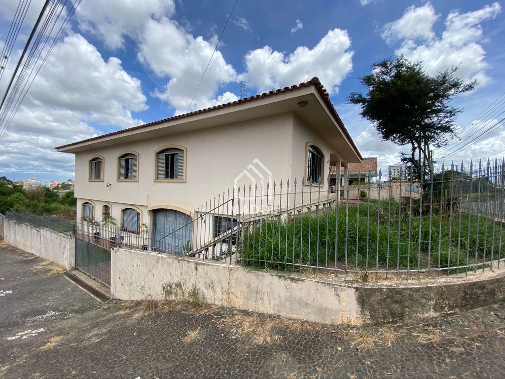 Casa à venda em Jardim Carvalho, Ponta Grossa — Portal Chave Fácil