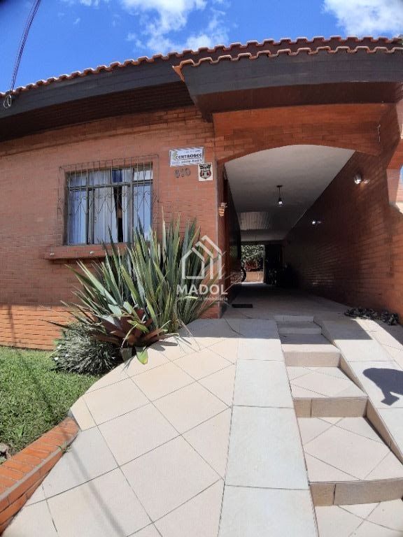 Casa à venda em Uvaranas, Ponta Grossa — Portal Chave Fácil