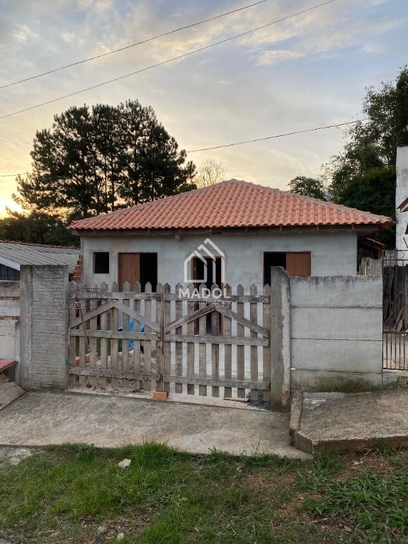 Casa à venda em Uvaranas, Ponta Grossa — Portal Chave Fácil