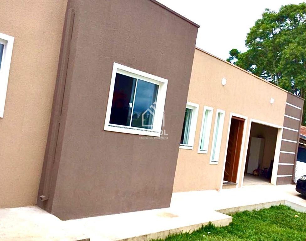 Casa à venda em Uvaranas, Ponta Grossa — Portal Chave Fácil