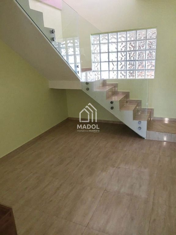 Casa à venda em Uvaranas, Ponta Grossa — Portal Chave Fácil