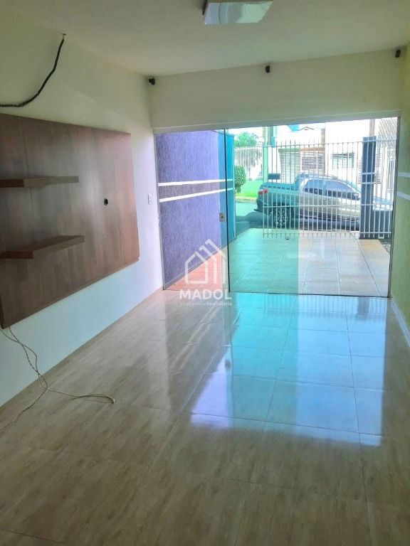 Casa à venda em Uvaranas, Ponta Grossa — Portal Chave Fácil