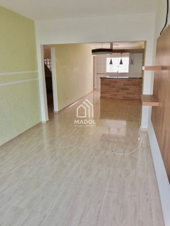 Casa à venda em Uvaranas, Ponta Grossa — Portal Chave Fácil