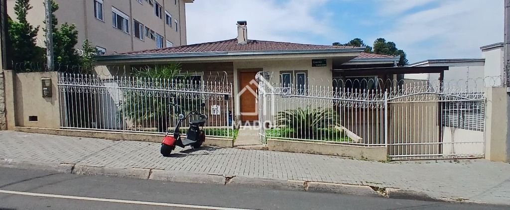 Casa à venda em Uvaranas, Ponta Grossa — Portal Chave Fácil