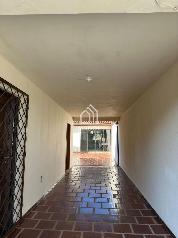 Casa à venda em Uvaranas, Ponta Grossa — Portal Chave Fácil