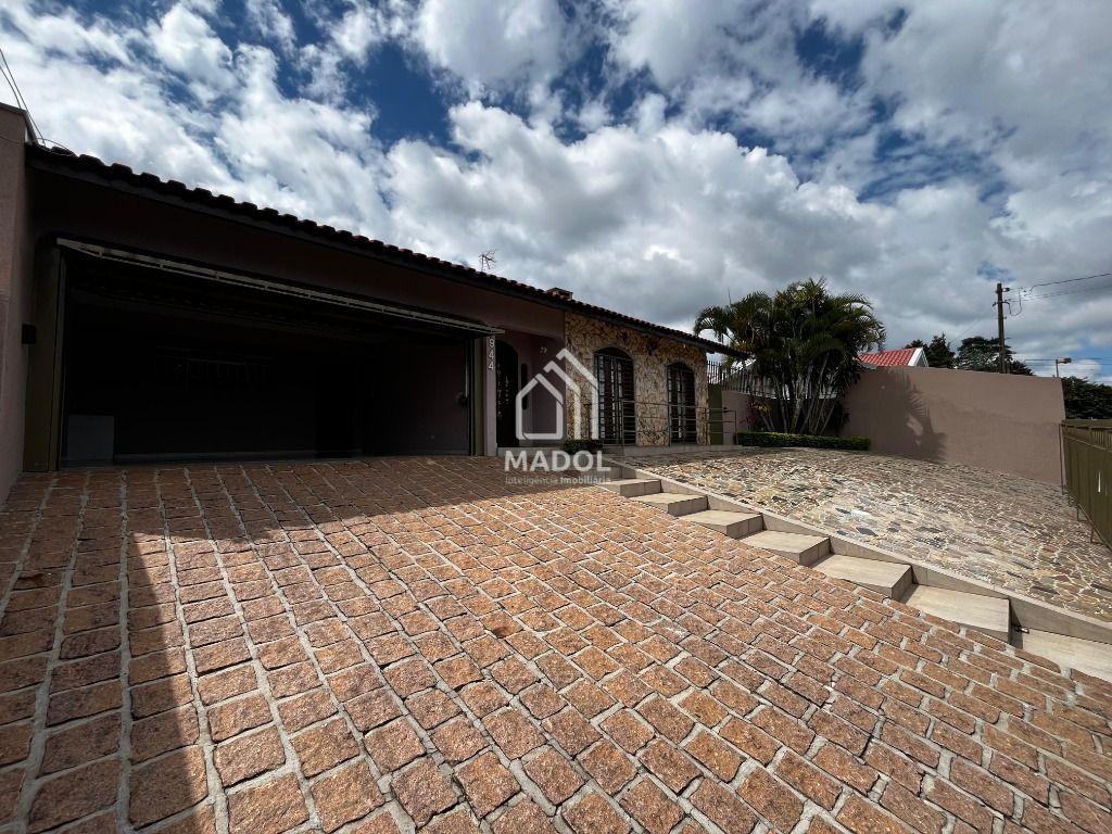 Casa à venda em Uvaranas, Ponta Grossa — Portal Chave Fácil