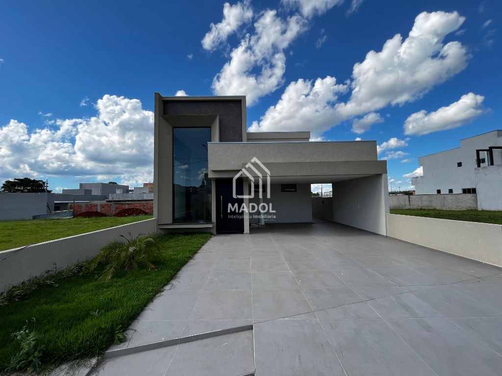 Casa à venda em Uvaranas, Ponta Grossa — Portal Chave Fácil