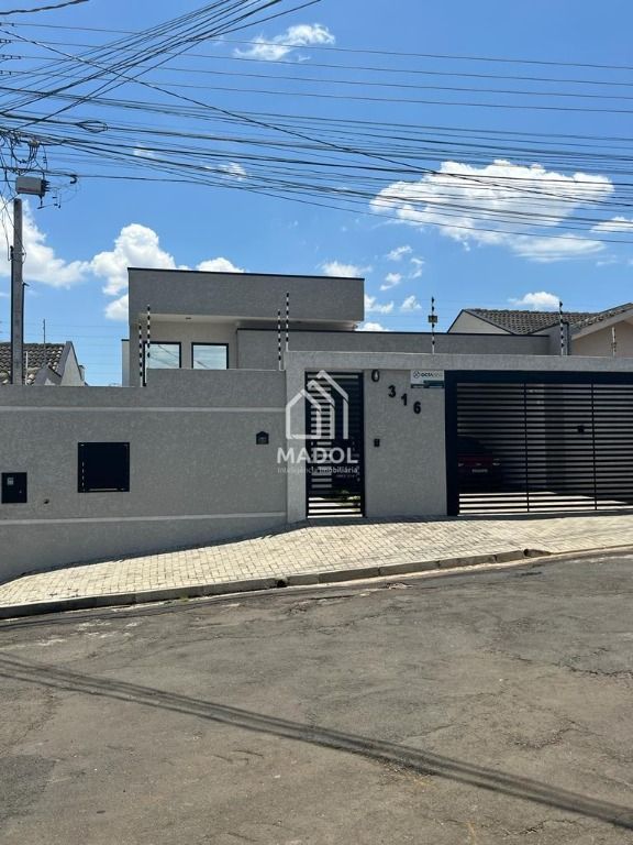 Casa à venda em Uvaranas, Ponta Grossa — Portal Chave Fácil