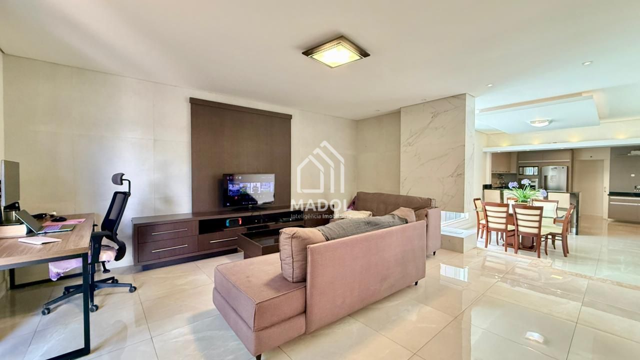 Casa à venda em Centro, Ponta Grossa — Portal Chave Fácil