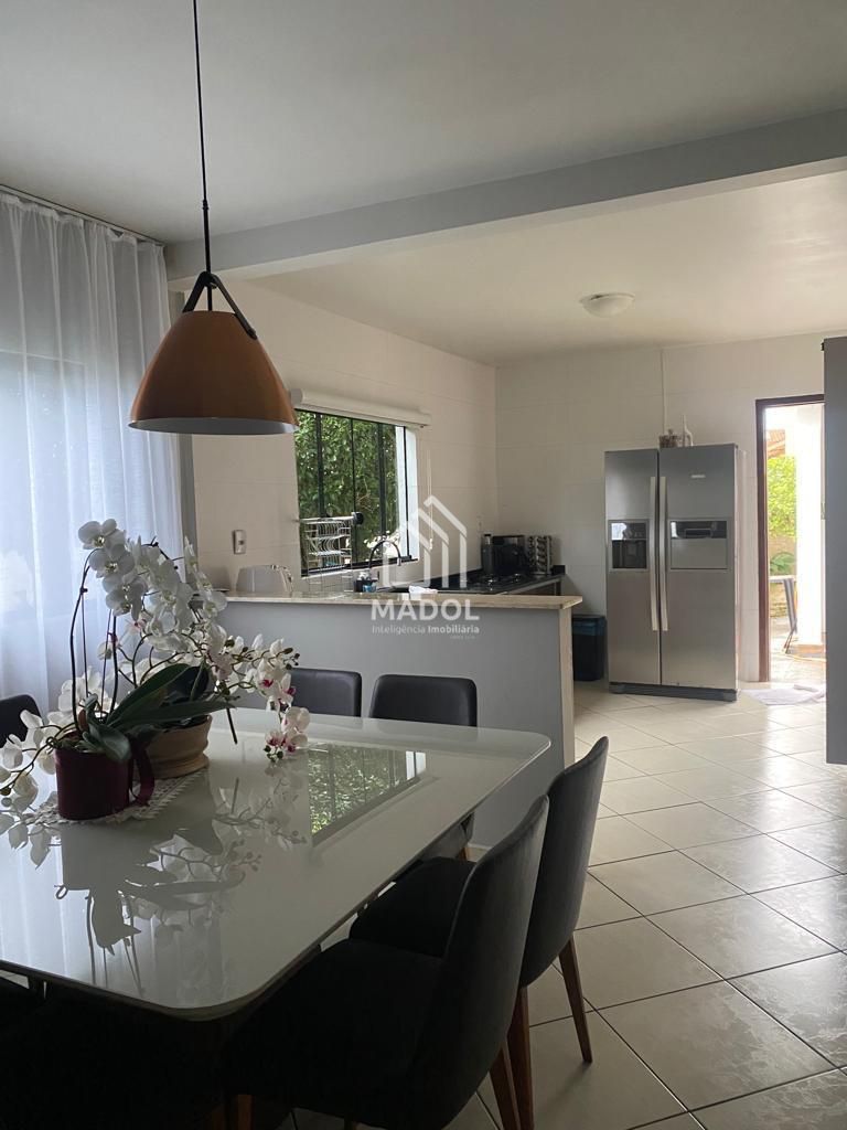 Casa à venda em Uvaranas, Ponta Grossa — Portal Chave Fácil