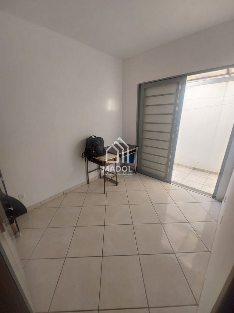 Apartamento à venda em Uvaranas, Ponta Grossa — Portal Chave Fácil