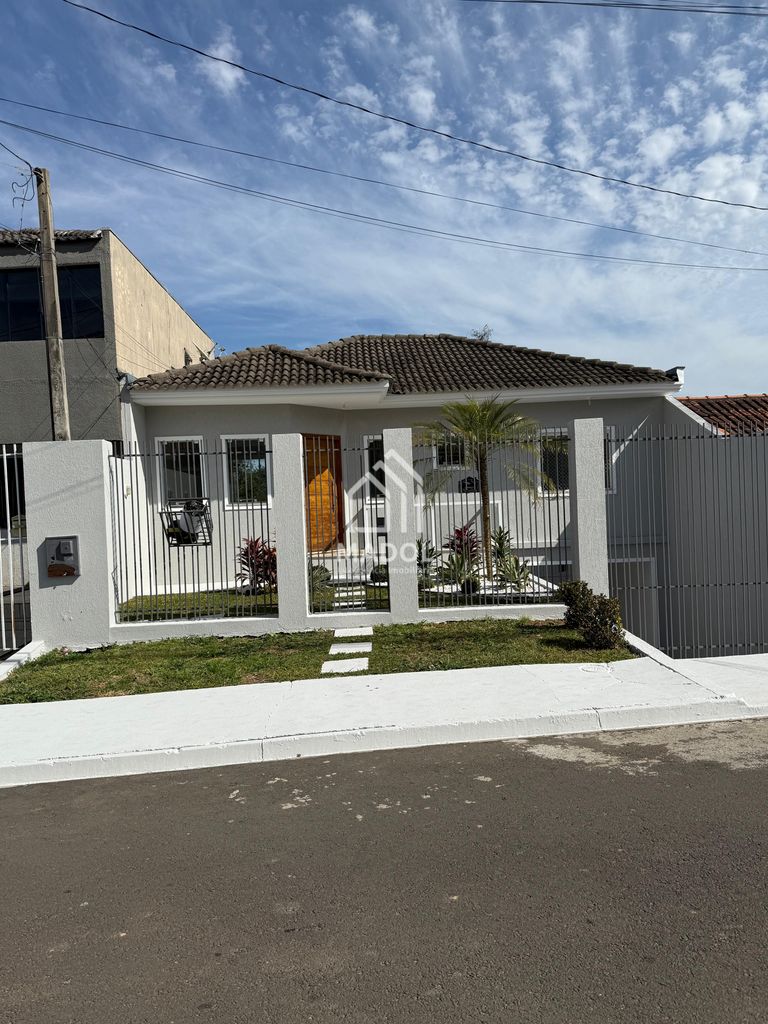 Casa à venda em Contorno, Ponta Grossa — Portal Chave Fácil