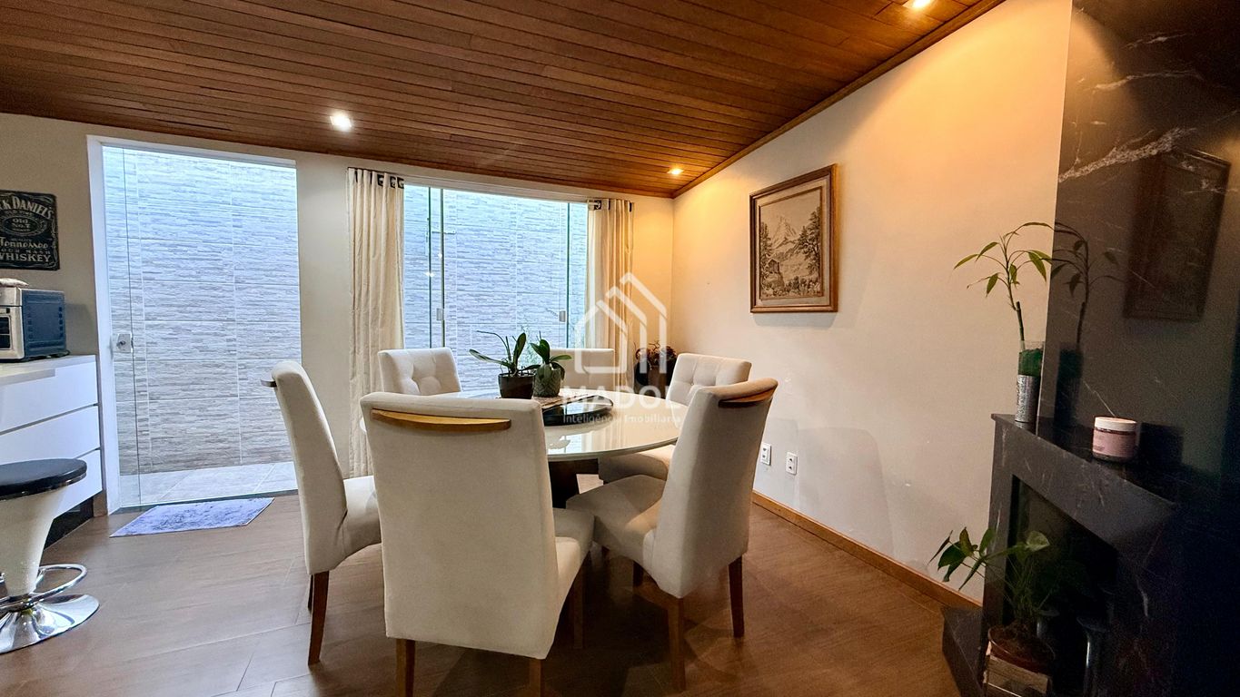 Casa à venda em Boa Vista, Ponta Grossa — Portal Chave Fácil