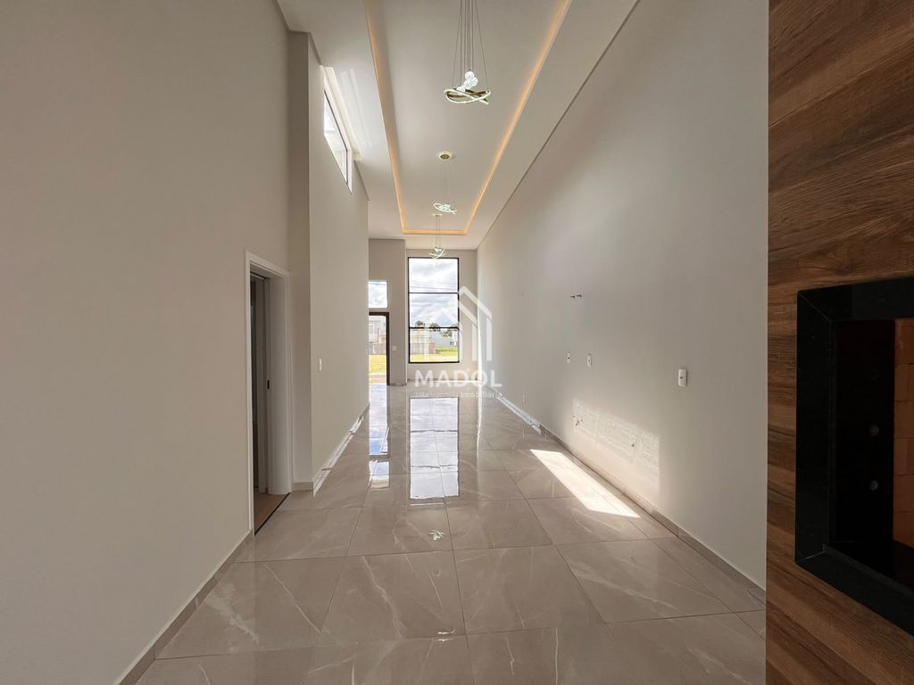 Casa à venda em Uvaranas, Ponta Grossa — Portal Chave Fácil