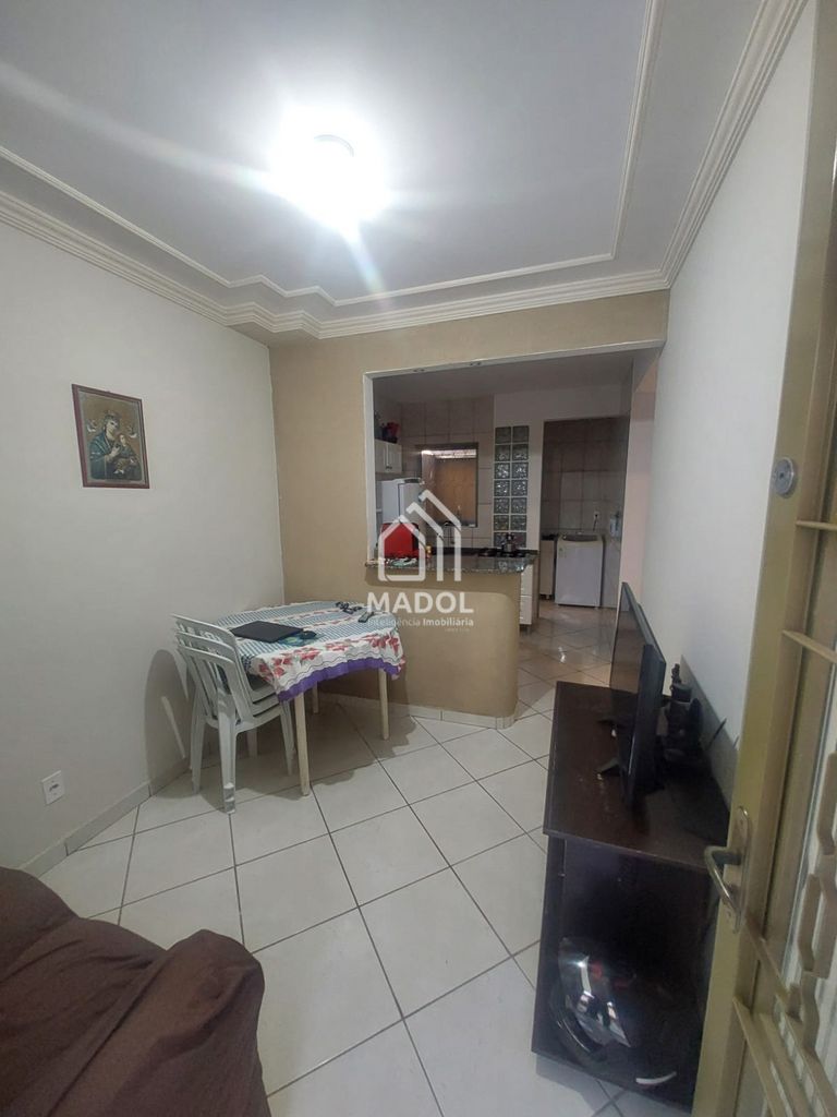 Apartamento à venda em Uvaranas, Ponta Grossa — Portal Chave Fácil