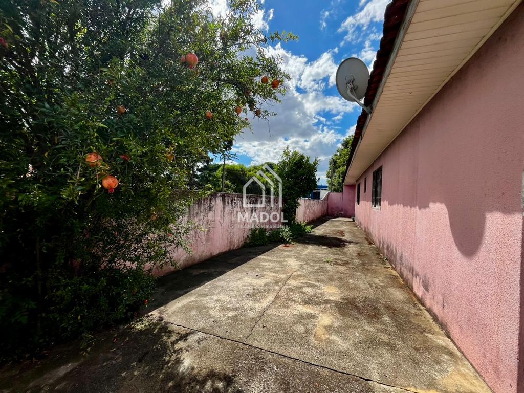 Casa à venda em Uvaranas, Ponta Grossa — Portal Chave Fácil