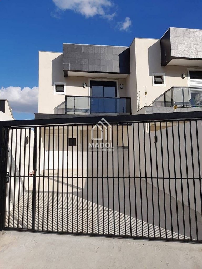 Casa à venda em Uvaranas, Ponta Grossa — Portal Chave Fácil