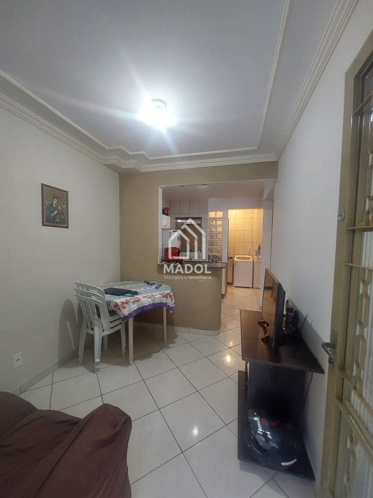Apartamento à venda em Uvaranas, Ponta Grossa — Portal Chave Fácil
