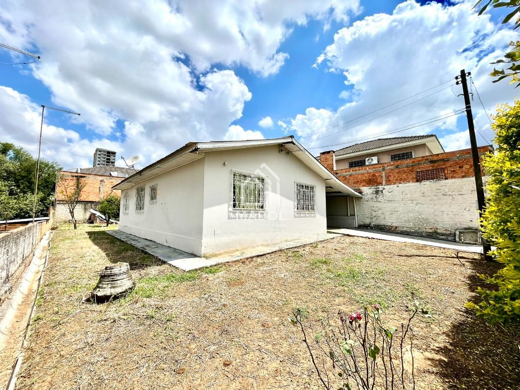 Casa à venda em Uvaranas, Ponta Grossa — Portal Chave Fácil
