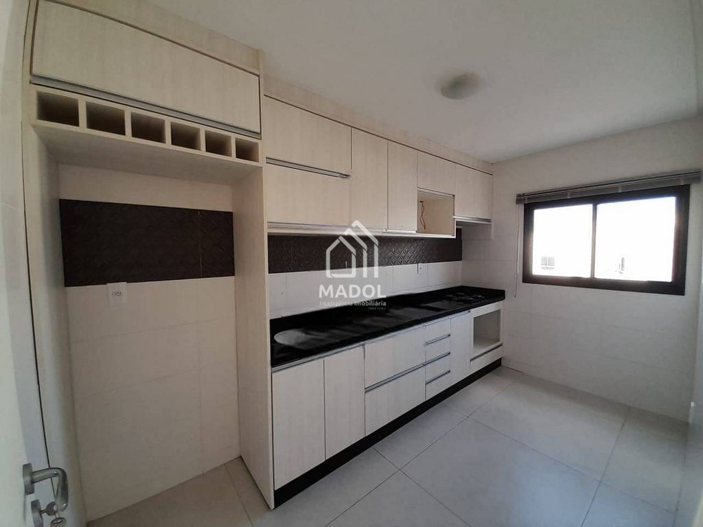 Casa à venda em Uvaranas, Ponta Grossa — Portal Chave Fácil
