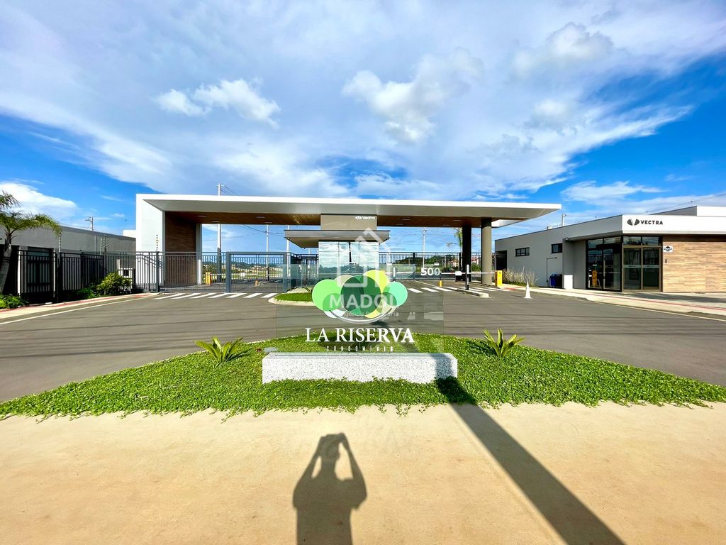 Terreno/Área à venda em Uvaranas, Ponta Grossa — Portal Chave Fácil