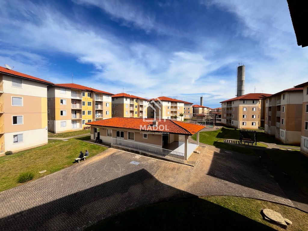 Apartamento à venda em Uvaranas, Ponta Grossa — Portal Chave Fácil