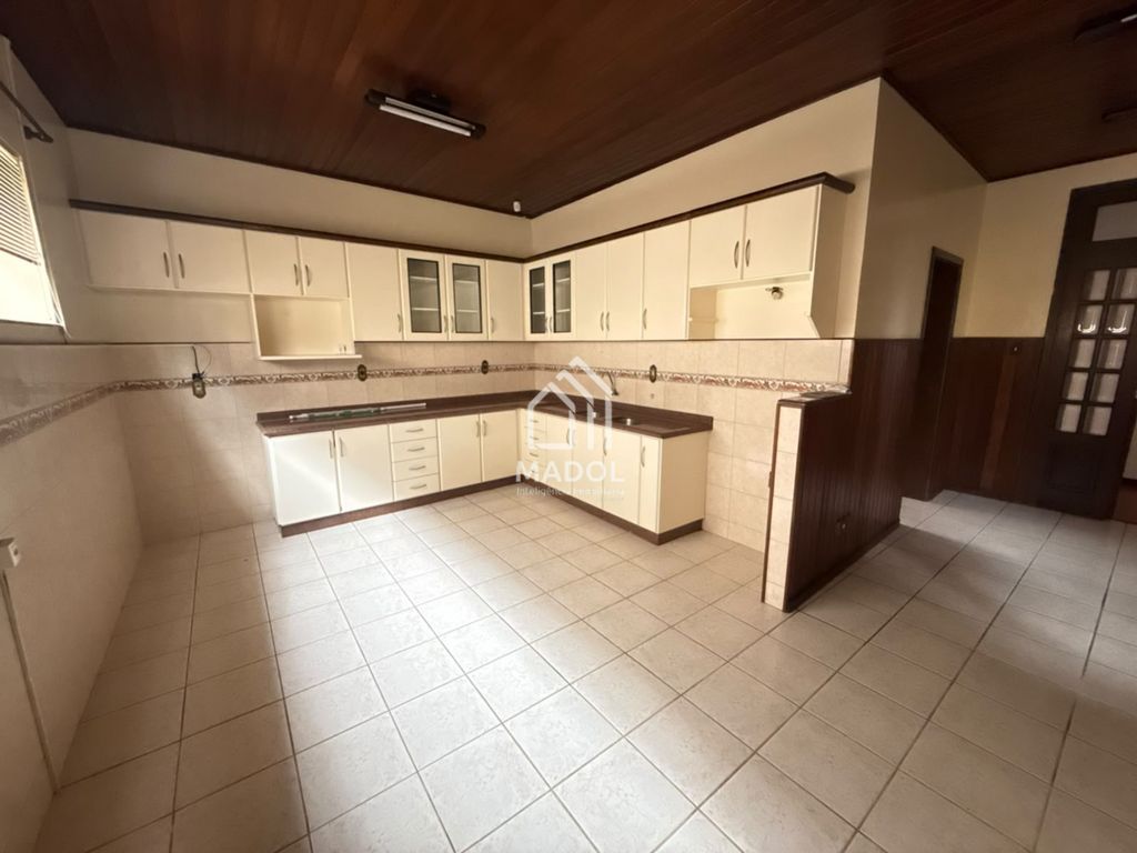 Casa para alugar em Centro, Ponta Grossa — Portal Chave Fácil