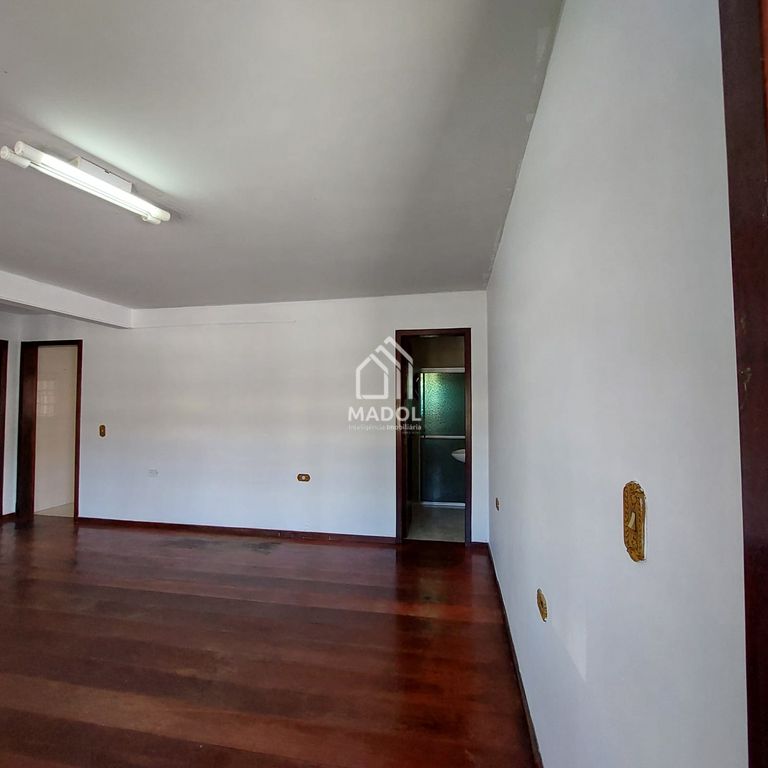 Casa à venda em Boa Vista, Ponta Grossa — Portal Chave Fácil